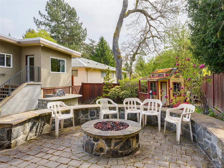 984 Brighton Crescent, Victoria, BC, V8S 2G5 - 33