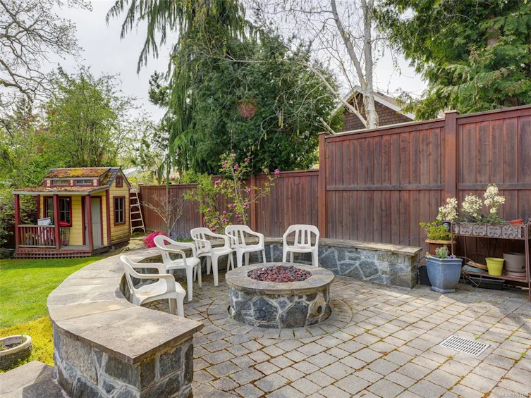 984 Brighton Crescent, Victoria, BC, V8S 2G5 - 32