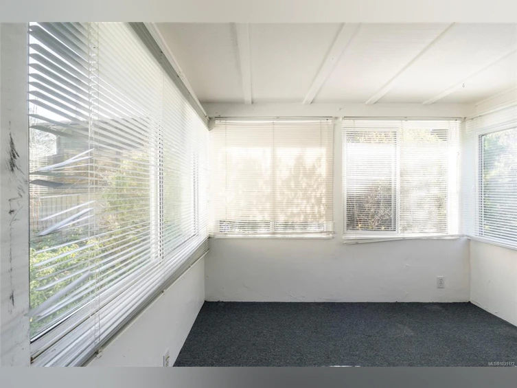 3870 Seacroft Place, Saanich, BC, V8N 4H1 - 23