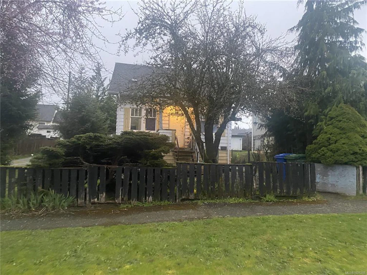3785 8th Avenue, Port Alberni, BC, V9Y 4R8 - 2