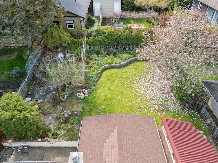 1075 Lodge Avenue, Saanich, BC, V8X 3B2 - 26