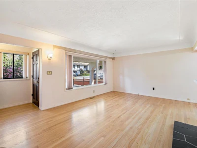 1075 Lodge Avenue - 4