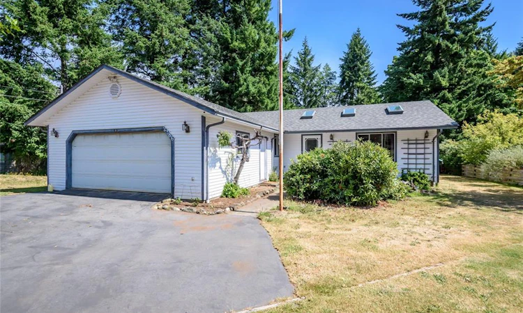 2186 Waveland Road