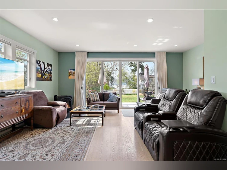 10274 Tsaykum Road, North Saanich, BC, V8L 5T8 - 15