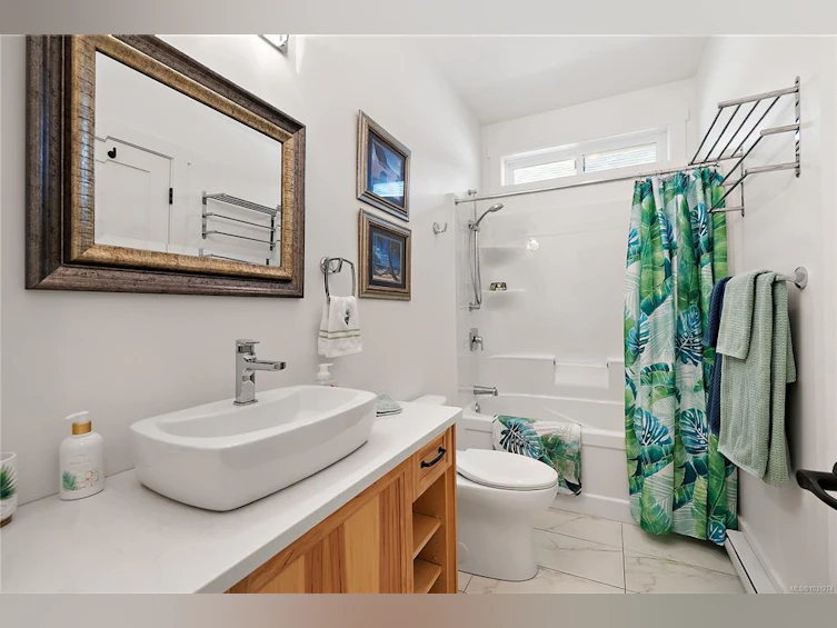 10274 Tsaykum Road, North Saanich, BC, V8L 5T8 - 25