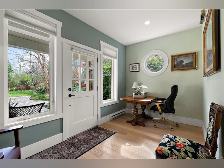 10274 Tsaykum Road, North Saanich, BC, V8L 5T8 - 9