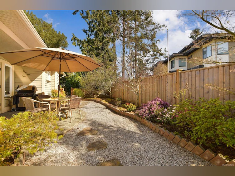 2287 Adela Place, Sidney, BC, V8L 3N3 - 38