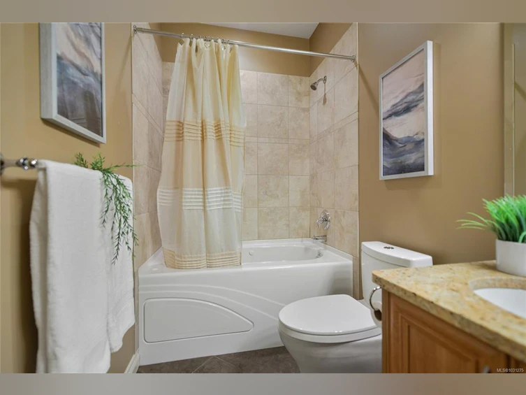 2287 Adela Place, Sidney, BC, V8L 3N3 - 31