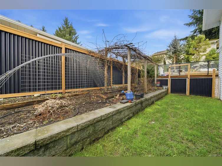 212 E Cowichan Avenue, Lake Cowichan, BC, V0R 2G0 - 7