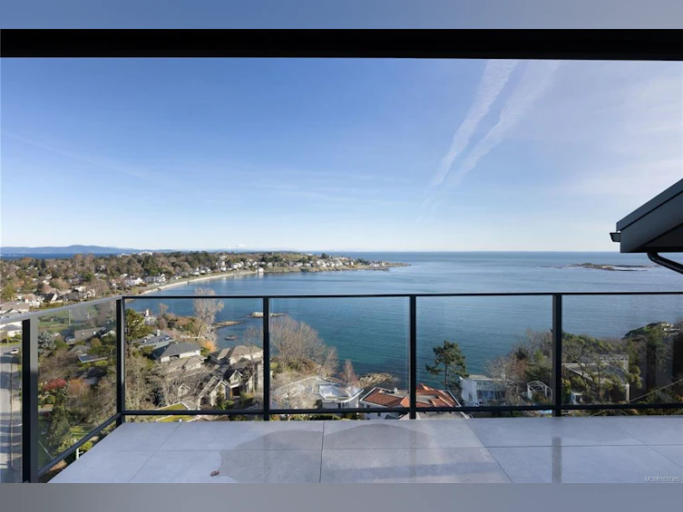 121 Denison Road, Oak Bay, BC, V8S 2K2 - 84