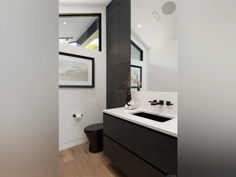 121 Denison Road, Oak Bay, BC, V8S 2K2 - 25