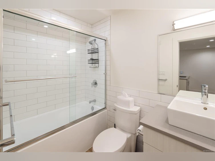 198 Olive Street, Victoria, BC, V8S 3H3 - 33