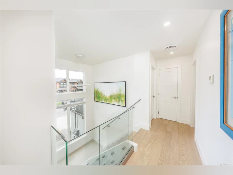 198 Olive Street, Victoria, BC, V8S 3H3 - 16