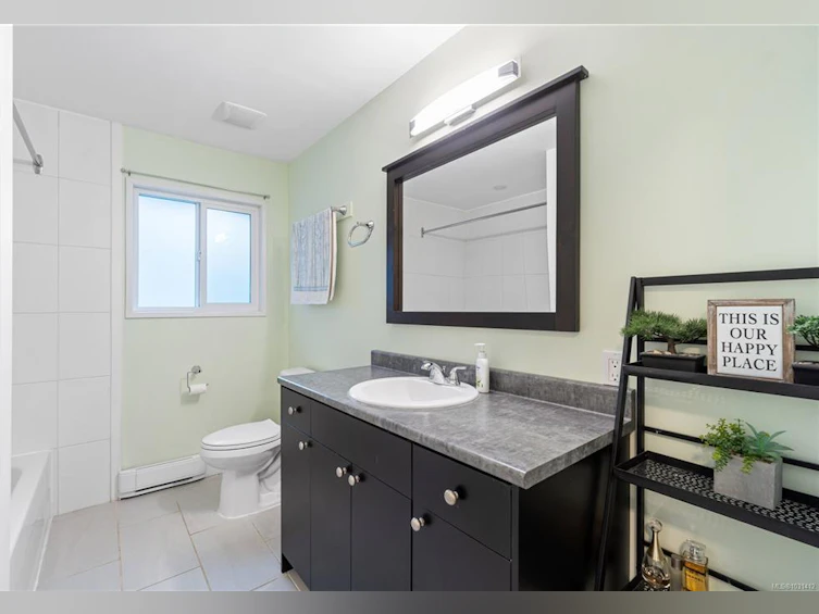 260 S Pym Street, Parksville, BC, V9P 1G7 - 10