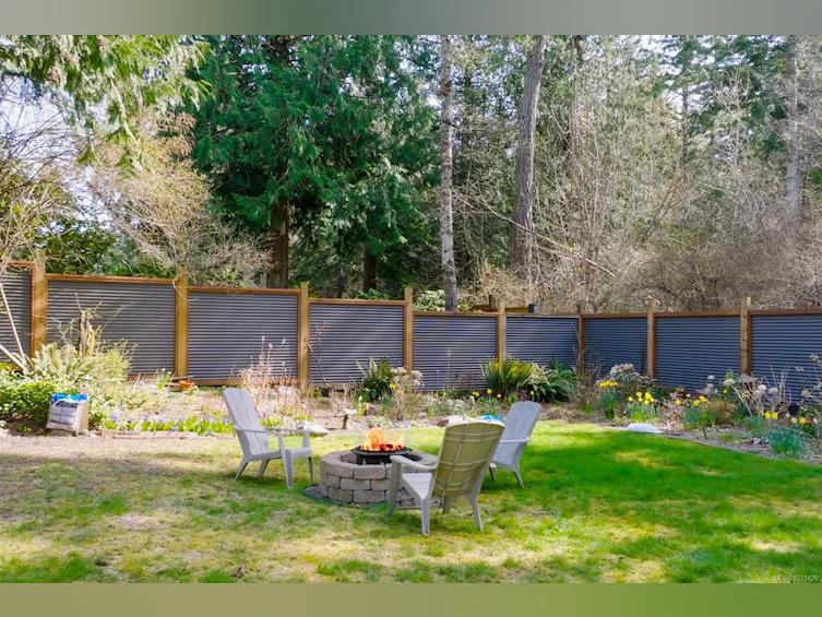 1451 Seaview Road, Black Creek, BC, V9J 1J7 - 24
