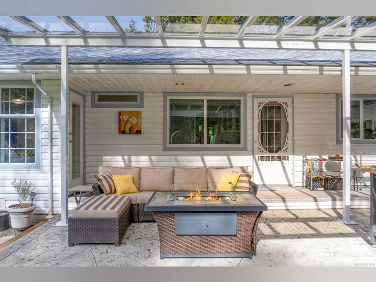 1451 Seaview Road, Black Creek, BC, V9J 1J7 - 37