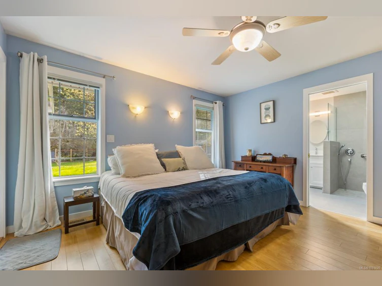 1451 Seaview Road, Black Creek, BC, V9J 1J7 - 12