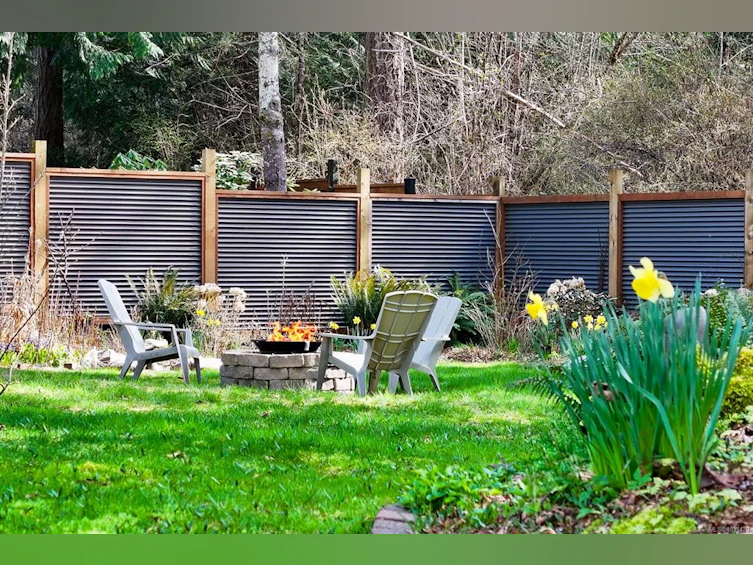 1451 Seaview Road, Black Creek, BC, V9J 1J7 - 27