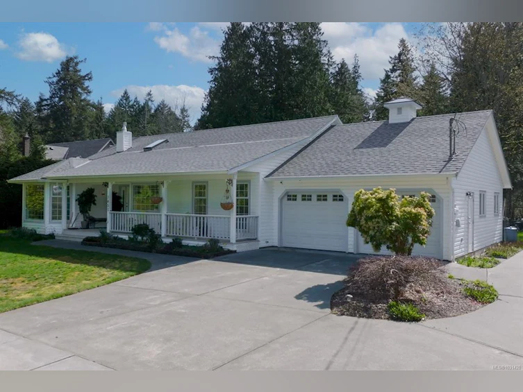 1451 Seaview Road, Black Creek, BC, V9J 1J7 - 21