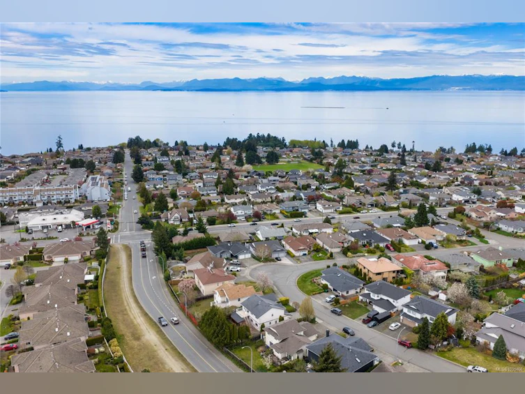 6298 Waterbury Road, Nanaimo, BC, V9V 1M3 - 69