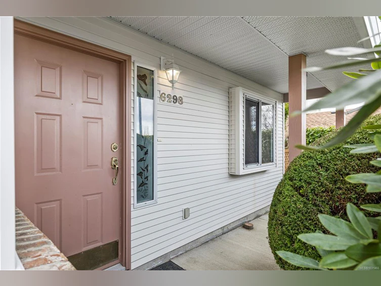 6298 Waterbury Road, Nanaimo, BC, V9V 1M3 - 4