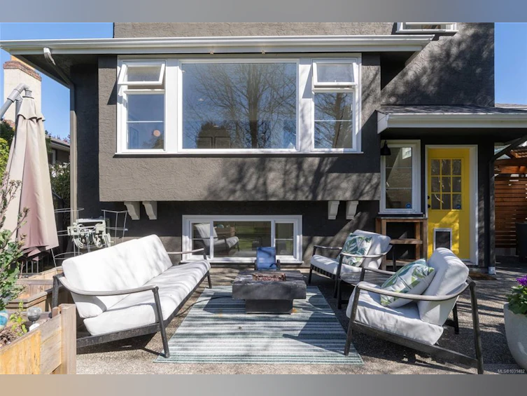 2041 Carnarvon Street, Oak Bay, BC, V8R 2V2 - 35