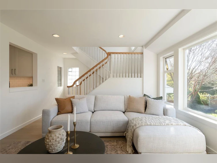 2041 Carnarvon Street, Oak Bay, BC, V8R 2V2 - 8