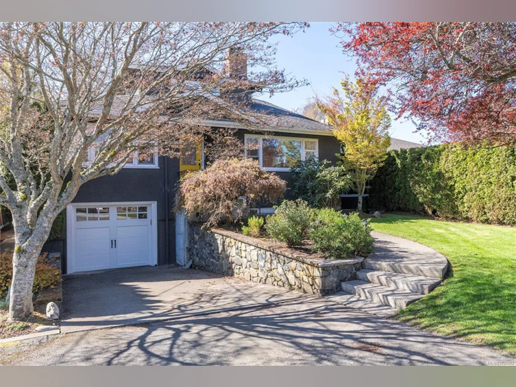 2041 Carnarvon Street, Oak Bay, BC, V8R 2V2 - 45