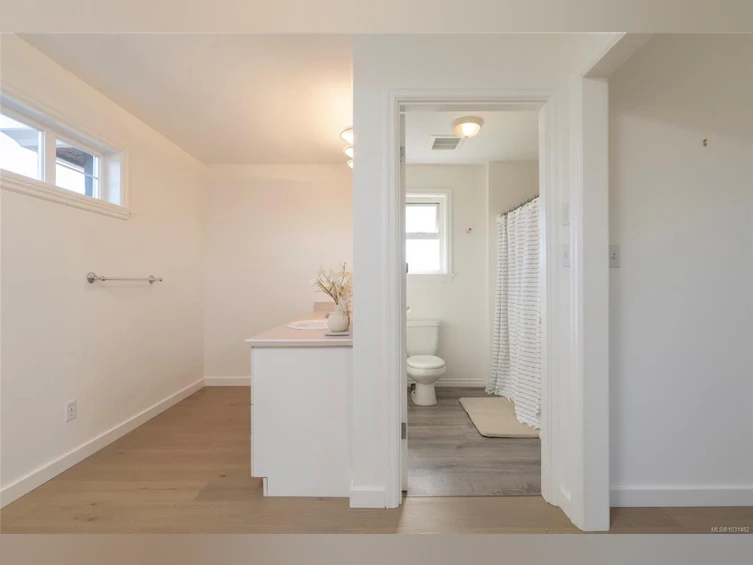 2041 Carnarvon Street, Oak Bay, BC, V8R 2V2 - 16
