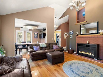 1725 Millstream Road - 4