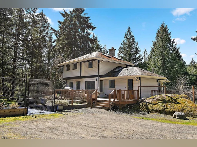 1725 Millstream Road, Highlands, BC, V9B 6E7 - 3
