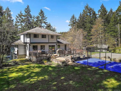 1725 Millstream Road - 2
