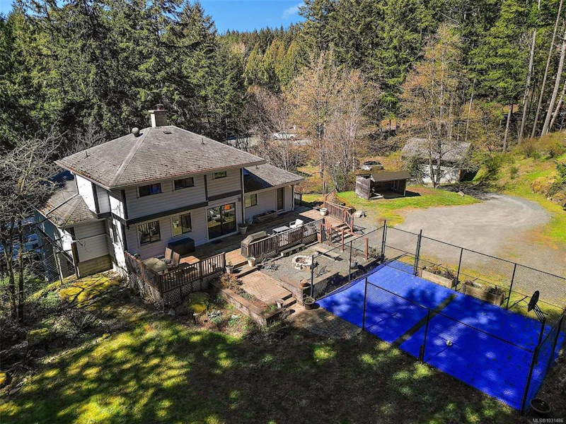 1725 Millstream Road, Highlands BC V9B 6E7