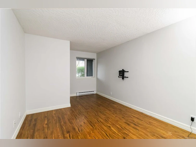 101-2710 Grosvenor Road, Victoria, BC, V8T 3M9 - 12