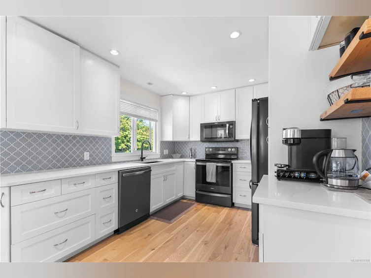 604 Galerno Road, Campbell River, BC, V9W 5Y2 - 7