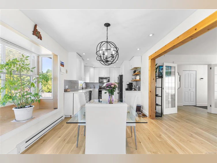 604 Galerno Road, Campbell River, BC, V9W 5Y2 - 9