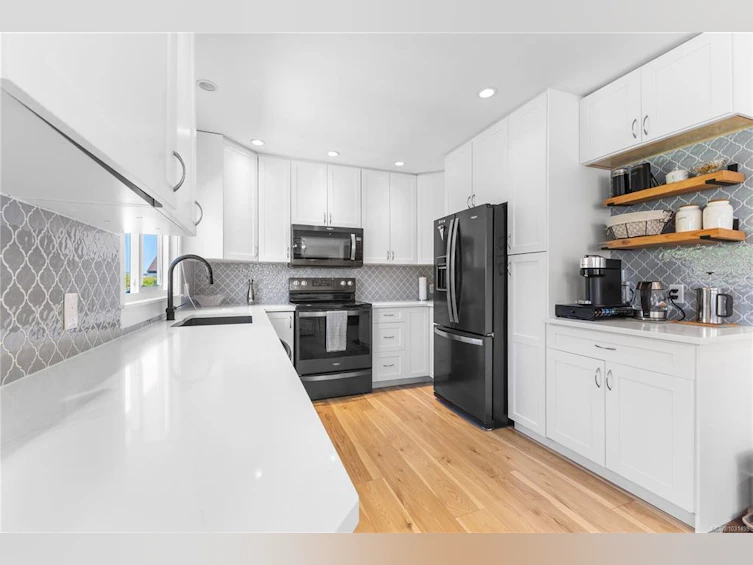 604 Galerno Road, Campbell River, BC, V9W 5Y2 - 6