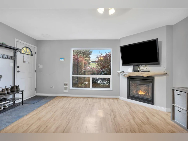682 Bruce Avenue, Nanaimo, BC, V9R 3Y7 - 4
