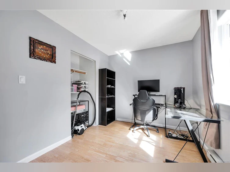 682 Bruce Avenue, Nanaimo, BC, V9R 3Y7 - 12