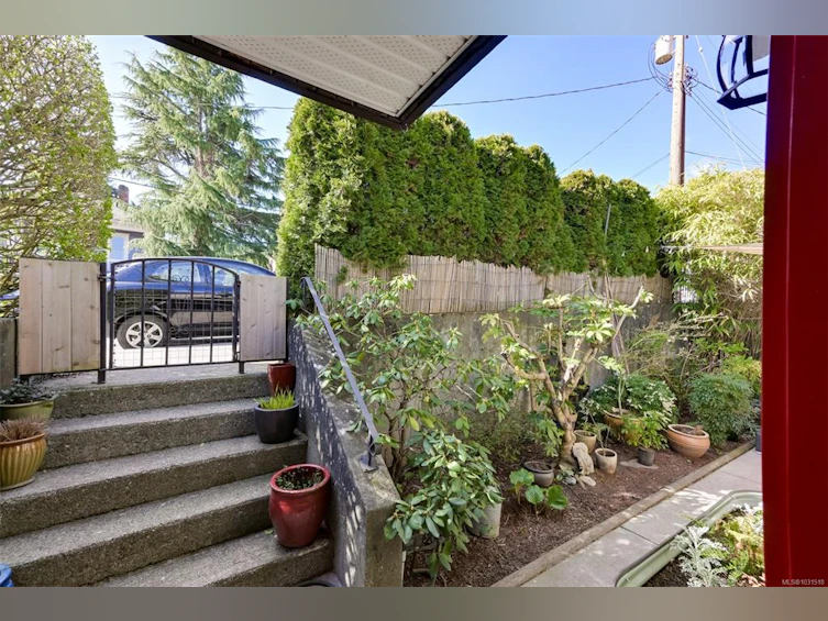 1294 Denman Street, Victoria, BC, V8T 1L8 - 56