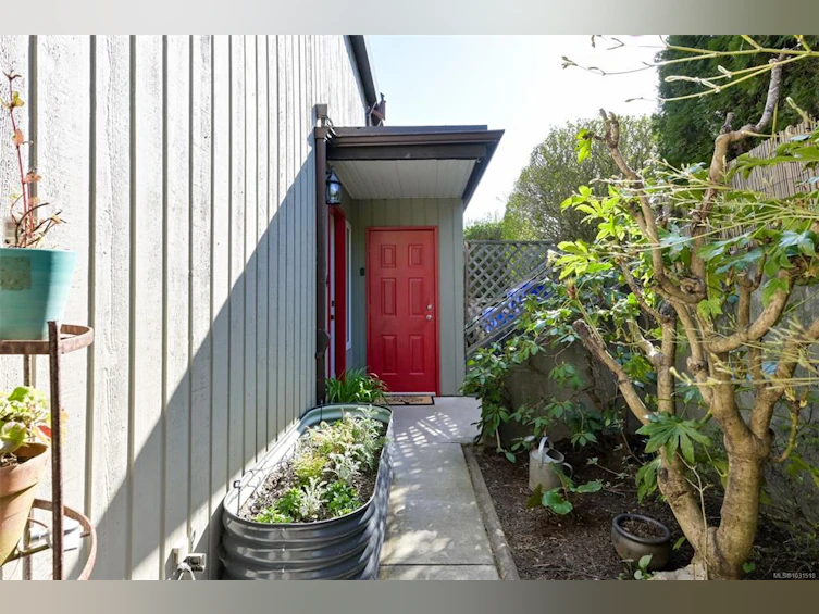 1294 Denman Street, Victoria, BC, V8T 1L8 - 52