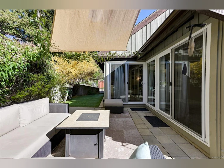1294 Denman Street, Victoria, BC, V8T 1L8 - 16
