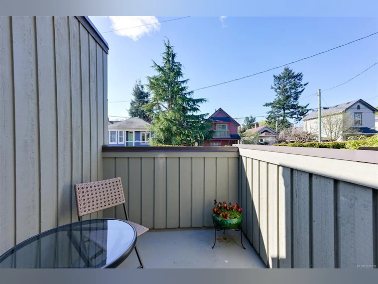 1294 Denman Street, Victoria, BC, V8T 1L8 - 44