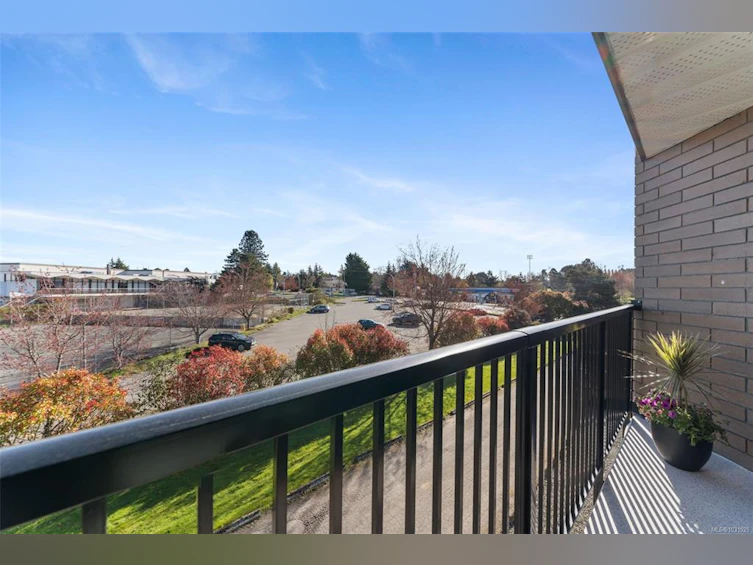 319-1870 Mckenzie Avenue, Saanich, BC, V8N 4X3 - 12