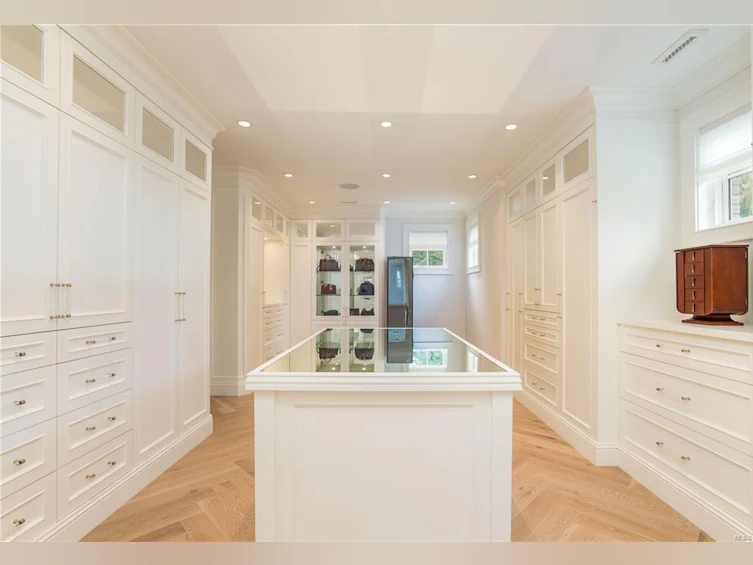 3085 Southdowne Road, Oak Bay, BC, V8R 6H3 - 40