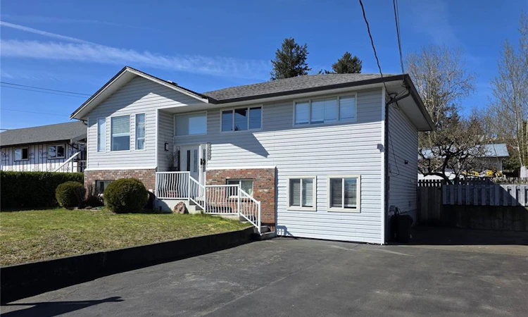 222 Thulin Street