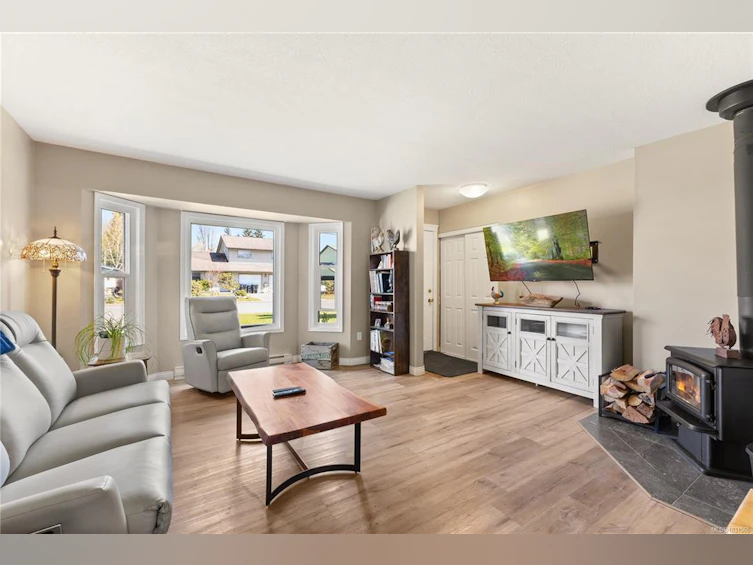2391 Tull Avenue, Courtenay, BC, V9N 7S1 - 10