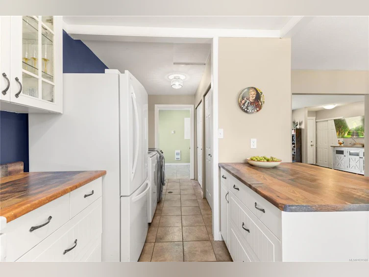 2391 Tull Avenue, Courtenay, BC, V9N 7S1 - 5