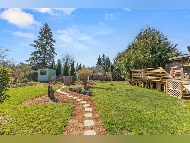 2391 Tull Avenue, Courtenay, BC, V9N 7S1 - 30