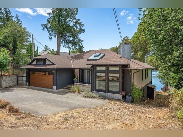 2880 Leigh Road, Langford, BC, V9B 4G3 - 4